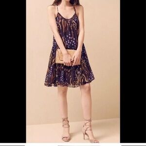 EUC Diane Von Furstenberg Baylee silk mini dress Size medium.